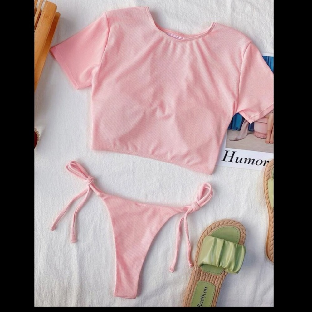 Pink swimsuit - Picture 2 of 3